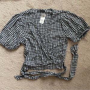 Abercrombie gingham top